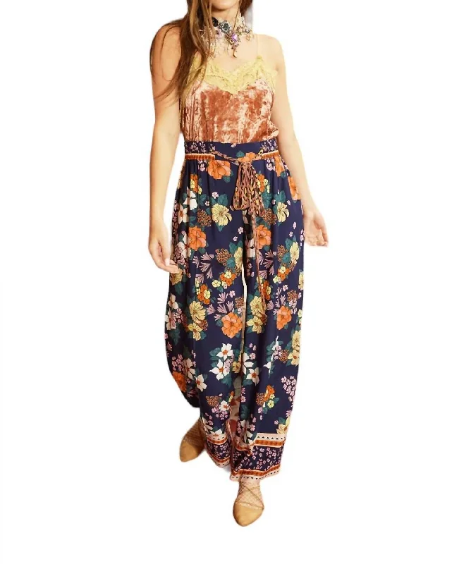 Amelia Pants In Night Floral