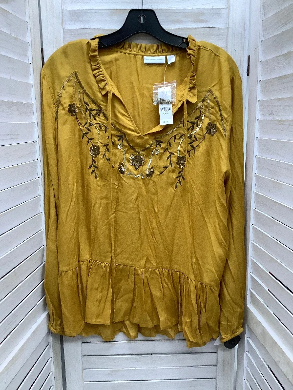 Top Long Sleeve By New York And Co In Yellow, Size: Xl